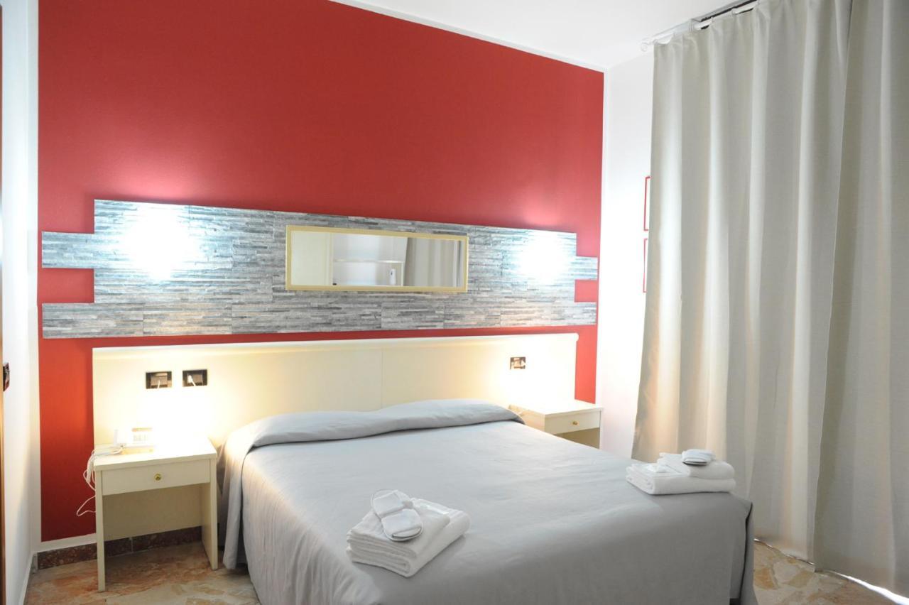 Cesate Hotel Del Ponte מראה חיצוני תמונה