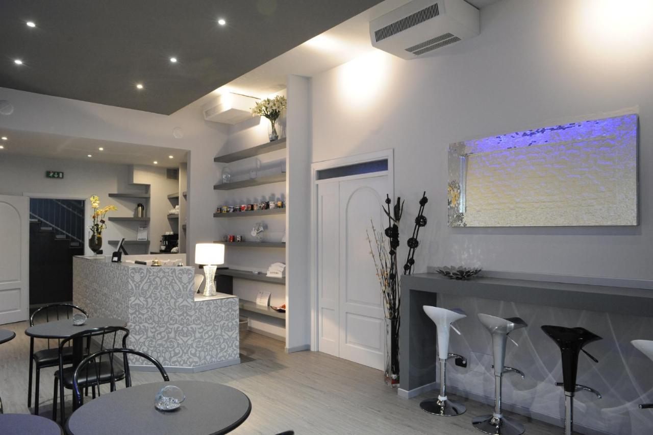 Cesate Hotel Del Ponte מראה חיצוני תמונה